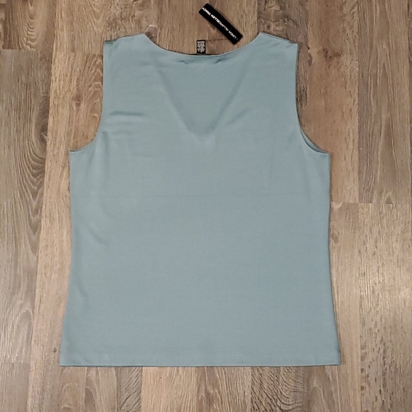 🆕️ Ellen Tracy Silk Sleeveless Shirt L - Picture 2 of 6